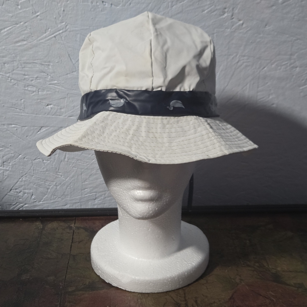 Vintage 80s Aqua-Sheen White PVC Rain Cap W/Navy Blue Band